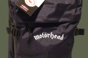 Bestickte Eastpak-Reisetrolleys für die Crew der Motörhead-Tour